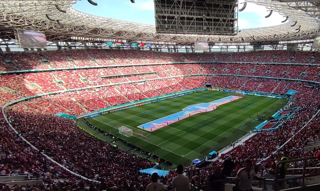 个年轻有潜 个年轻有潜