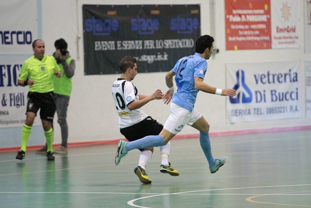 奋球队的士 奋球队的士